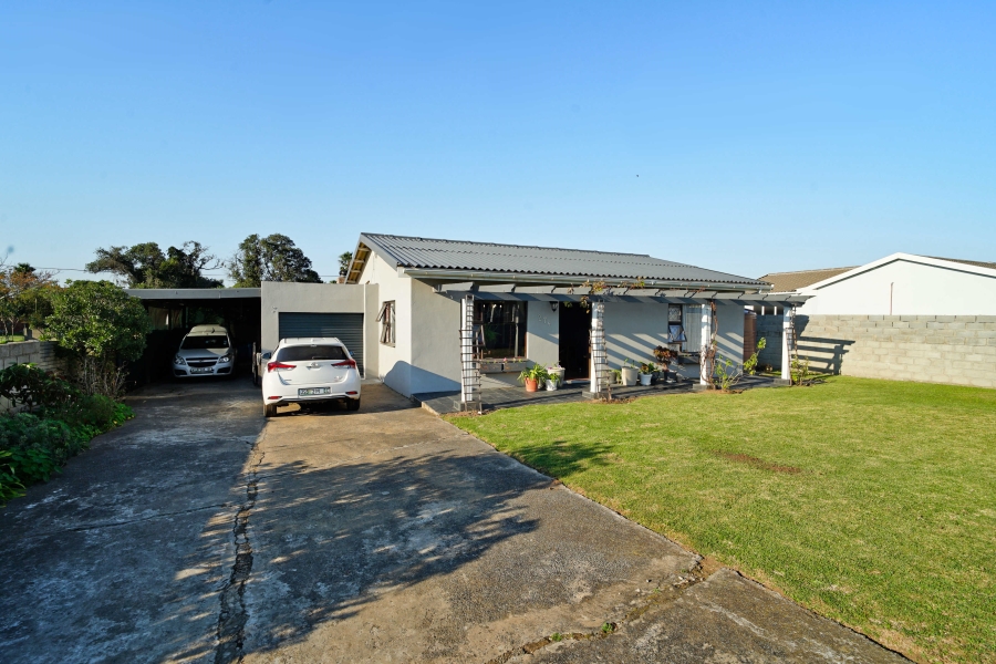4 Bedroom Property for Sale in Kaysers Beach Eastern Cape